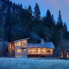 Mazama House by FINNE Architects