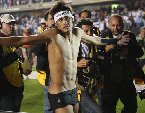 Zeed Athletes 55 เหตุผลหลักที่ เก้ง กวาง ชะนี แอ๊บแอ่ "ดูบอล นักบอล"