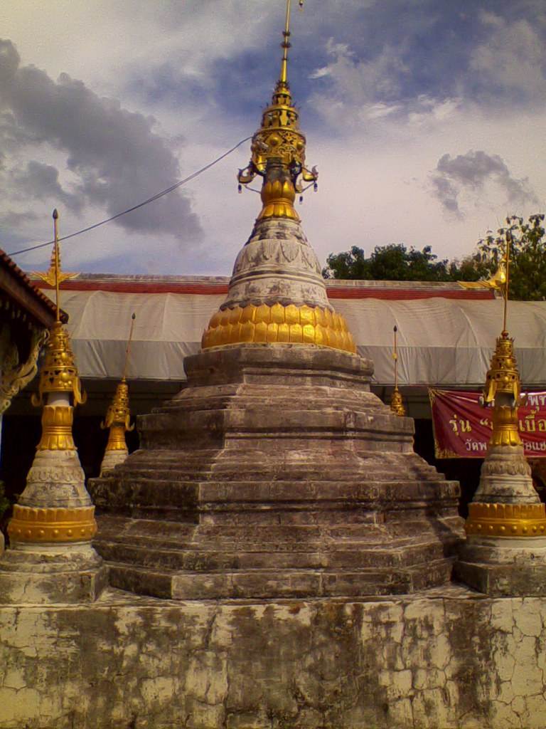 เจดีย์สร้างในสมันพม่า ปกครองเมืองเเพร่