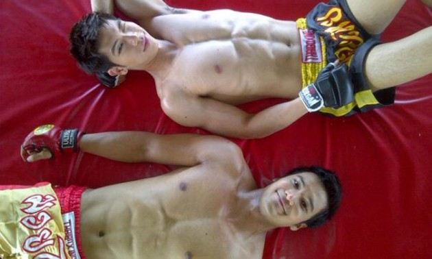 หนุ่มหุ่นล่ำๆ ต๊อบ ชัยวัฒน์