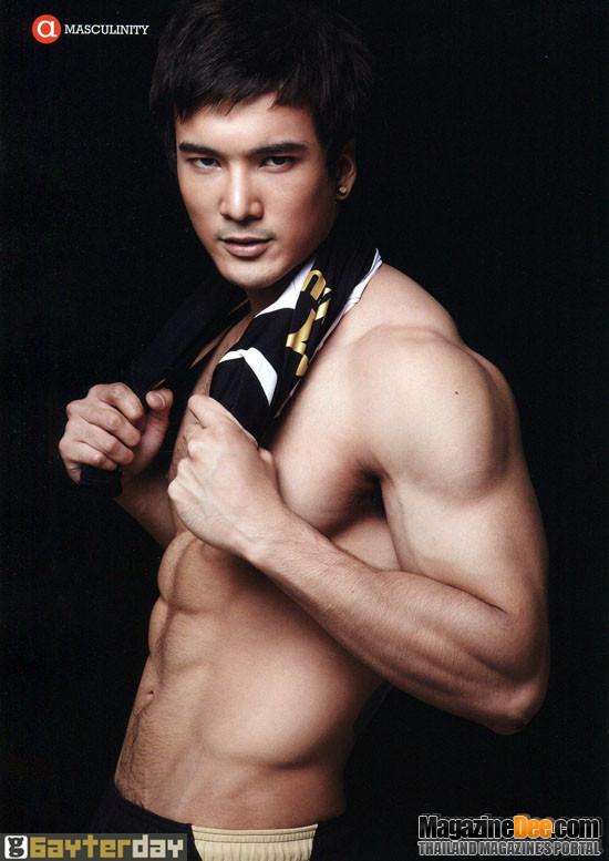 หนุ่มหุ่นล่ำๆ ต๊อบ ชัยวัฒน์