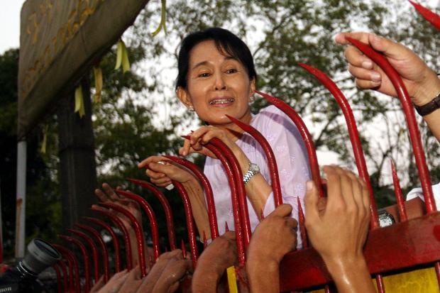 อองซาน ซูจี นักต่อสู้เพื่อประชาธิปไตยในพม่า