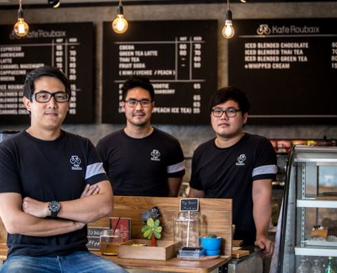 คุณโดมพ่อค้าเครื่องดื่ม