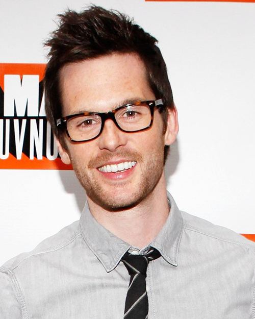 หล่อล่ำยิ้มทะเล้น Tom Riley