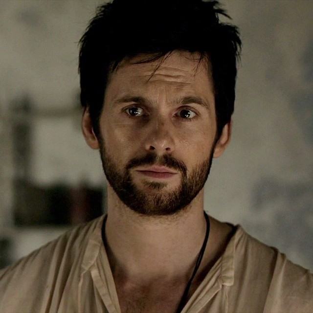 หล่อล่ำยิ้มทะเล้น Tom Riley