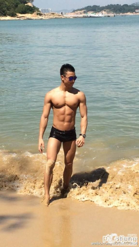 ตี๋แน่นอก