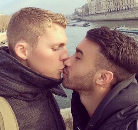 ชายรักชาย เค้ารักกัน