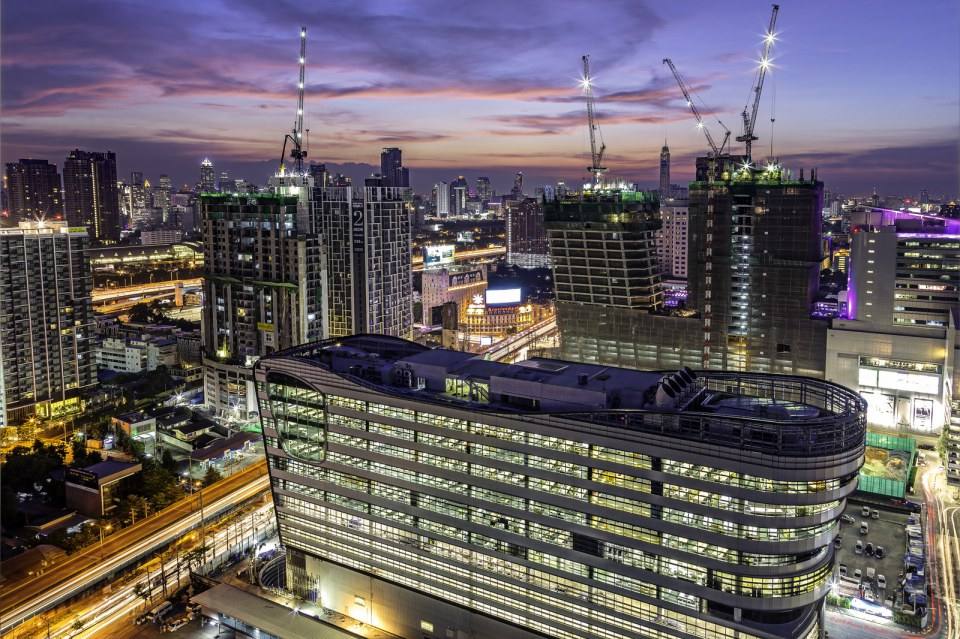 สำนักงานใหญ่ ยูนิลีเวอร์ ประเทศไทยแห่งใหม่ที่เพึ่งสร้างเสร็จปี 2557