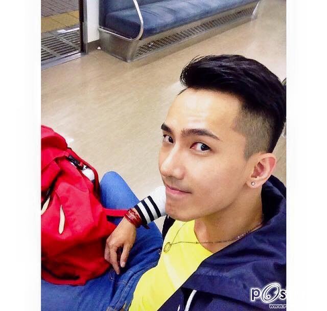 เขาคือใครคะอยากทราบ