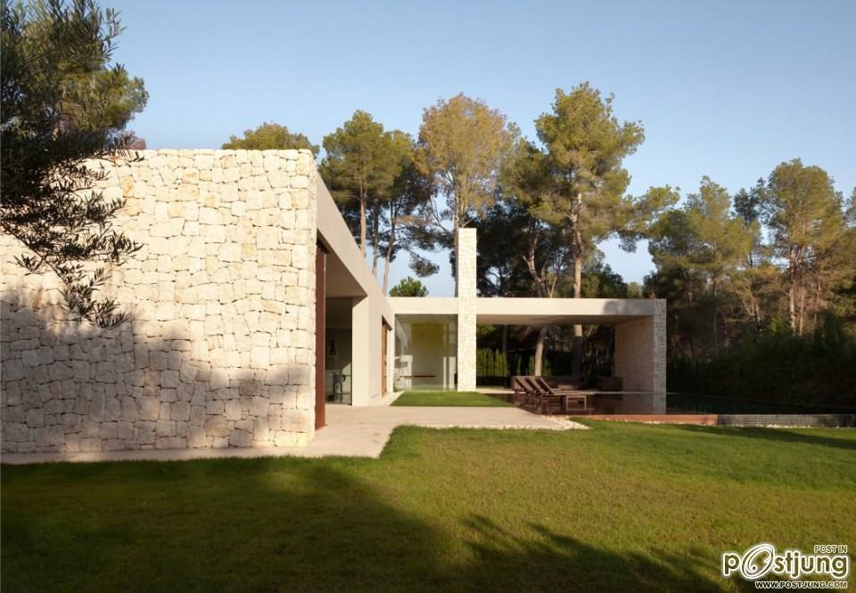 El Bosque House by Ramon Esteve Estudio