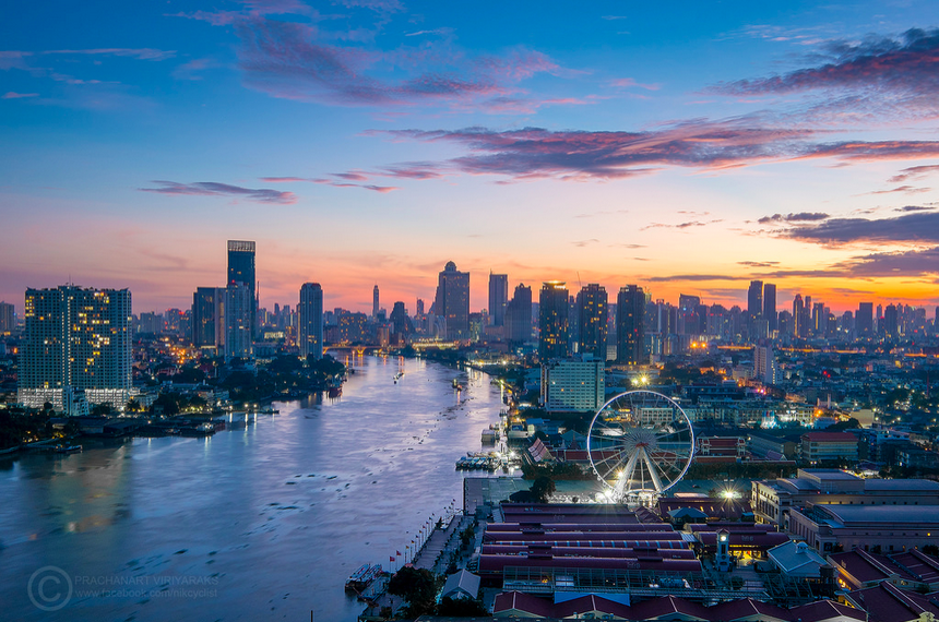 ชิงช้าสวรรค์ ที่สูงที่สุดในเมืองไทย ตั้งอยู่ริมแม่น้ำเจ้าพระยา