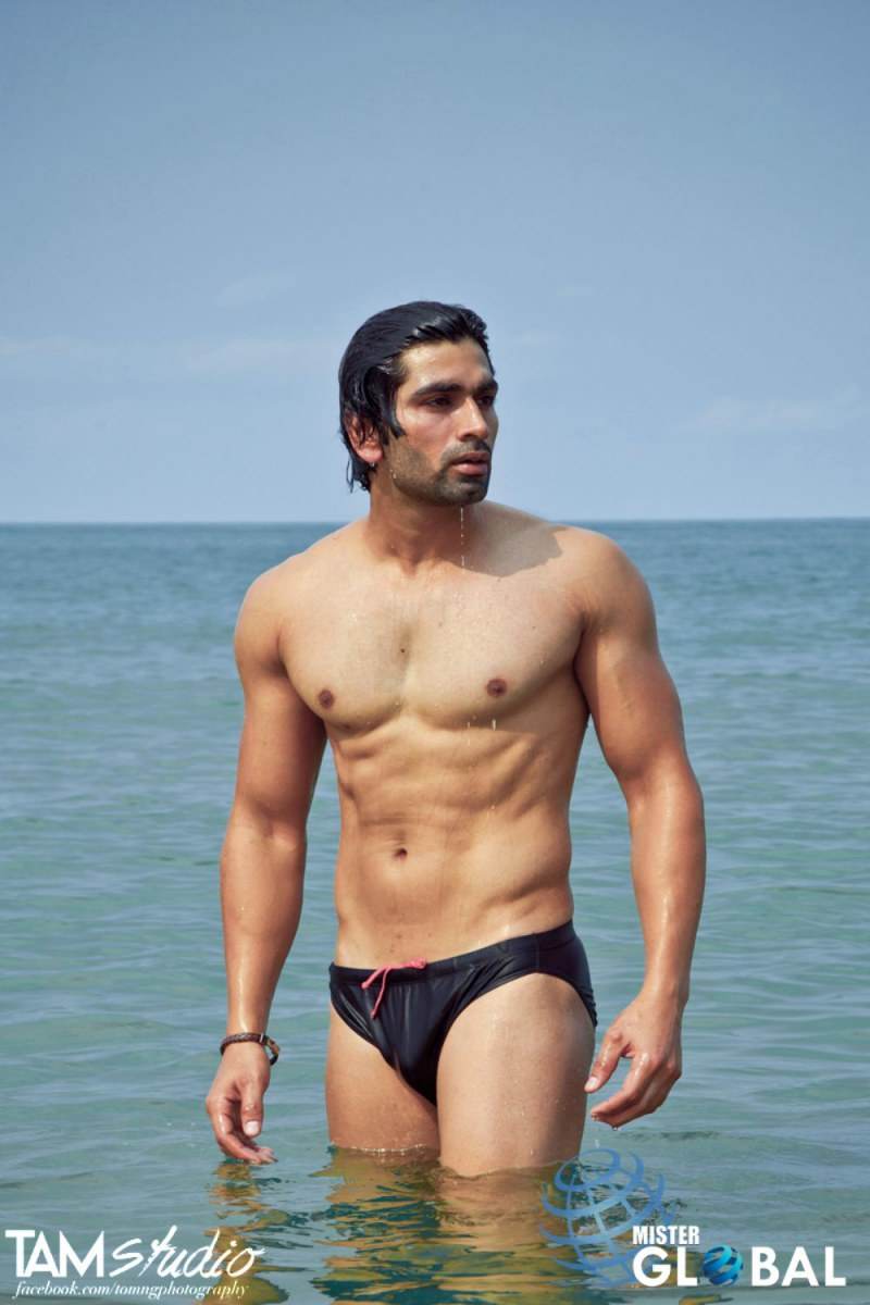 Mister Global 2015 - Swimwear