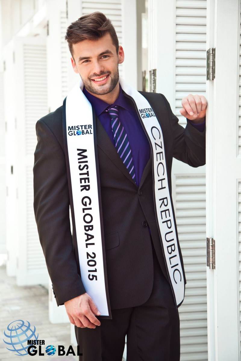 Mister Global 2015 - Evening wear, National costume