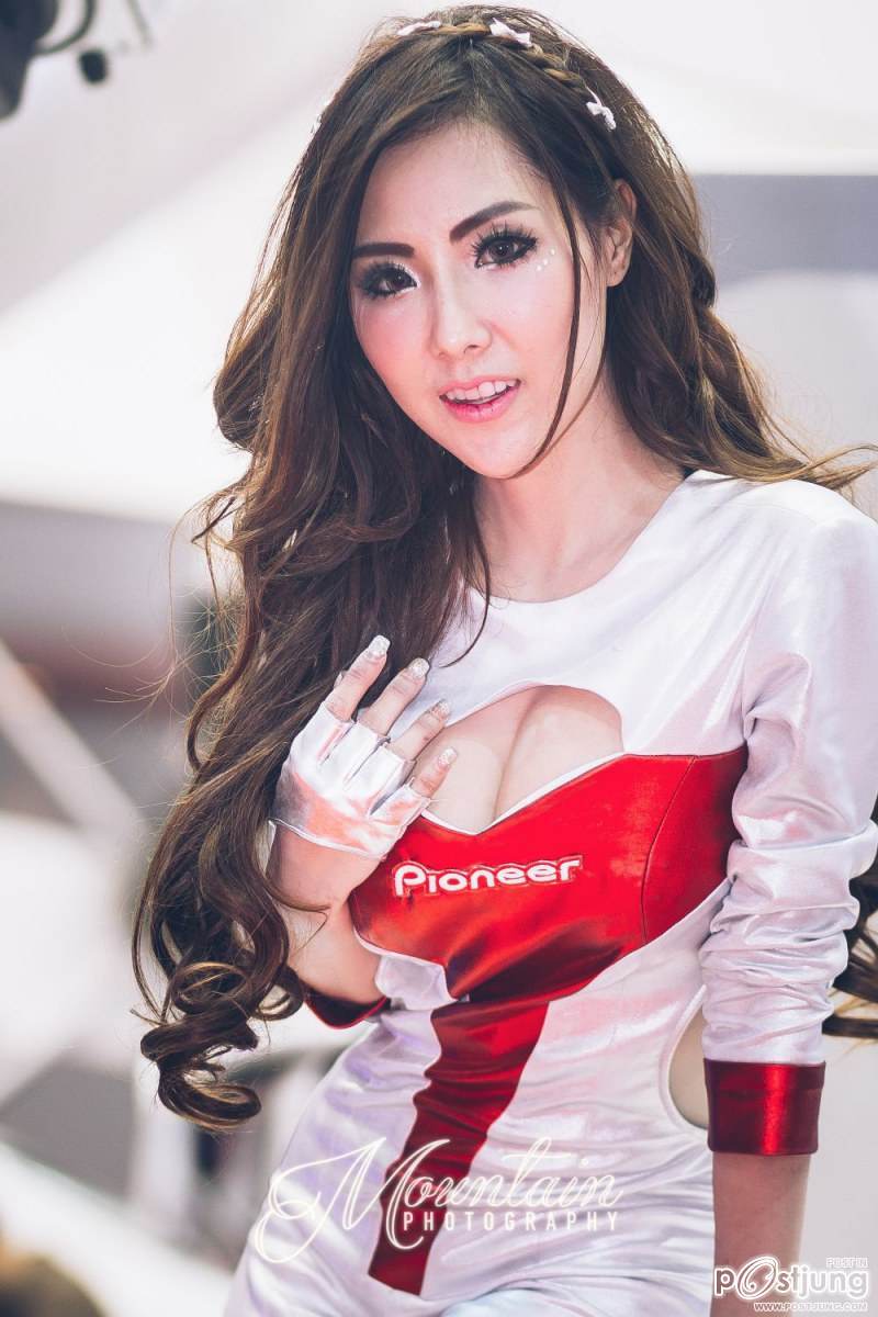 รวมภาพพริตตี้ Motor Show 2015 by Mountain Photography