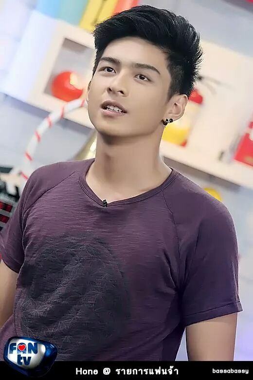 โหน ธนากร ศรีบรรจง