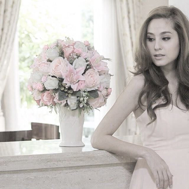 นางเอกเเห่งความงดงาม "ขวัญ อุษามณี" ดาราสาวไทยคนเดียวที่สวยติด 1 ใน 20 สมกับฉายา #สวยวัวตายควายล้ม