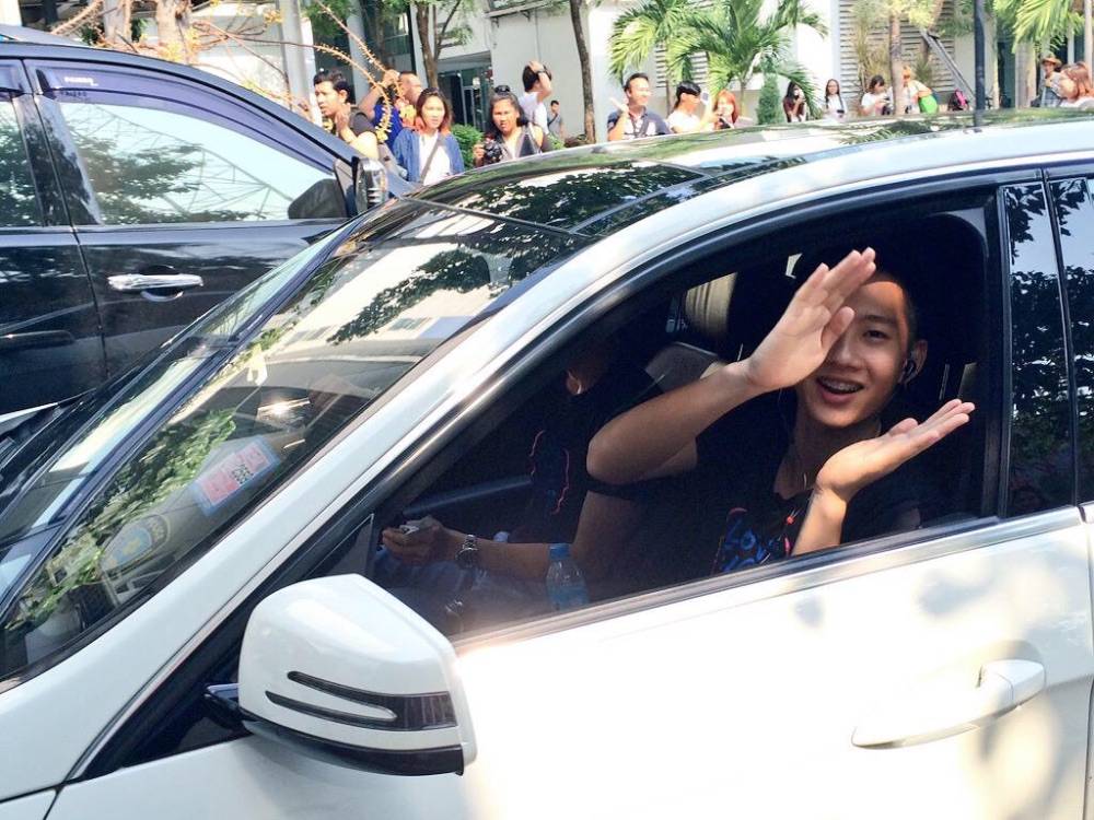 ไวท์กัปตันตื่นมาคุย