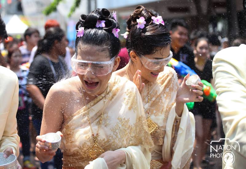 บรรยากาศ วันสงกรานต์ ทั่วประเทศไทย 2558 Songkran Festival Thailand 2015