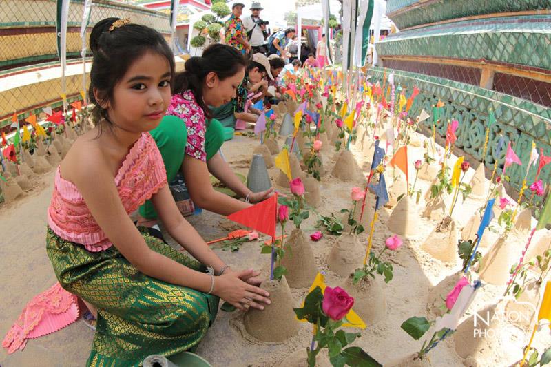 บรรยากาศ วันสงกรานต์ ทั่วประเทศไทย 2558 Songkran Festival Thailand 2015