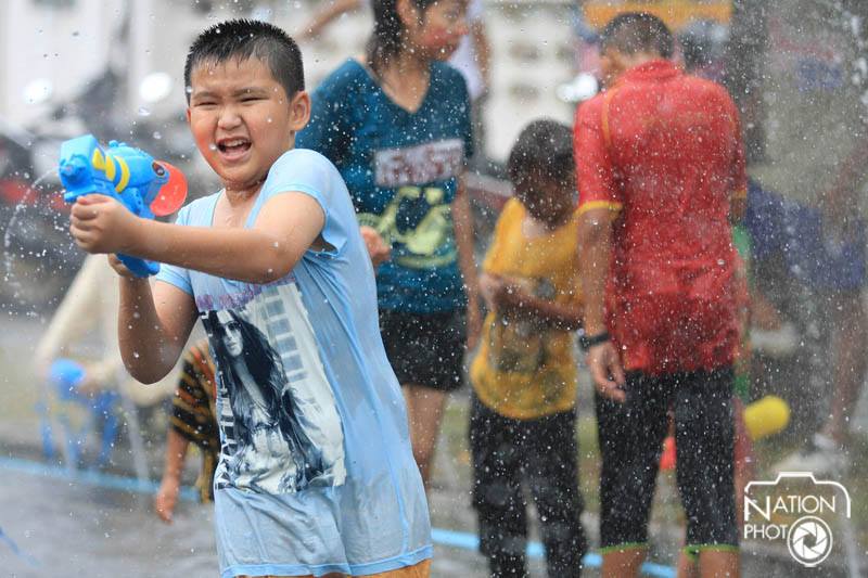 บรรยากาศ วันสงกรานต์ ทั่วประเทศไทย 2558 Songkran Festival Thailand 2015