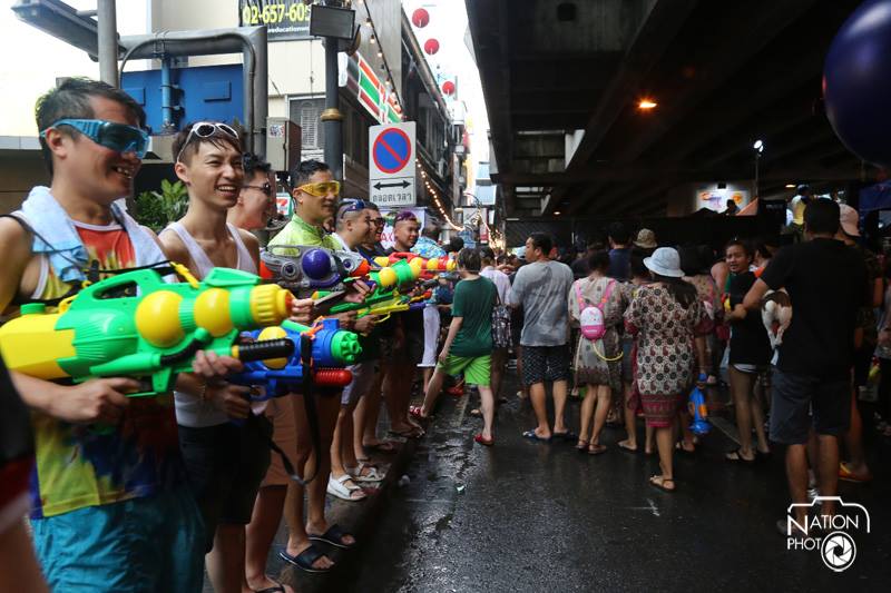 บรรยากาศ วันสงกรานต์ ทั่วประเทศไทย 2558 Songkran Festival Thailand 2015