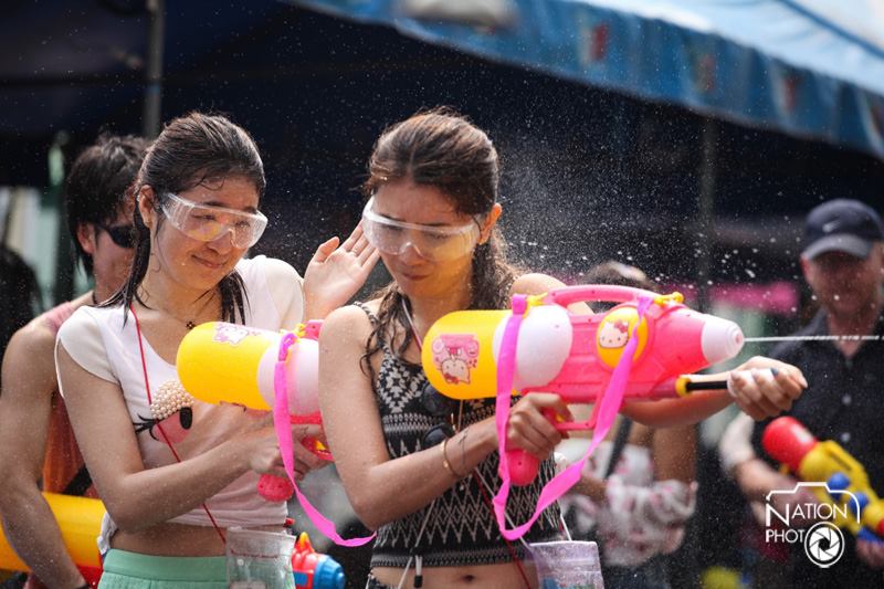 บรรยากาศ วันสงกรานต์ ทั่วประเทศไทย 2558 Songkran Festival Thailand 2015