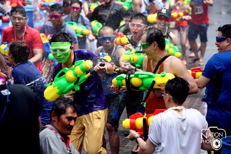 บรรยากาศ วันสงกรานต์ ทั่วประเทศไทย 2558 Songkran Festival Thailand 2015