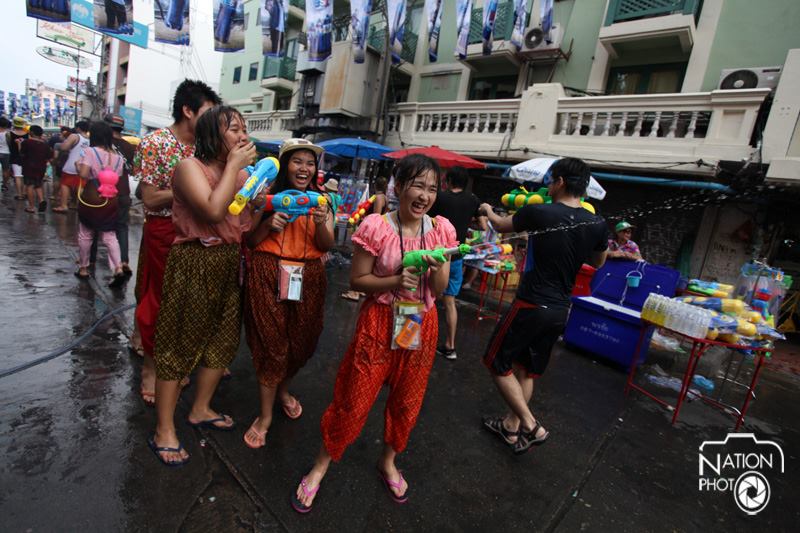 บรรยากาศ วันสงกรานต์ ทั่วประเทศไทย 2558 Songkran Festival Thailand 2015