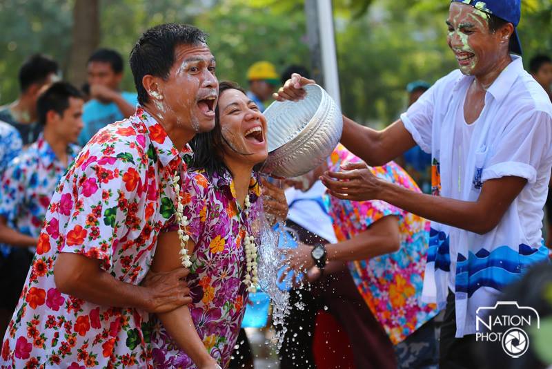 บรรยากาศ วันสงกรานต์ ทั่วประเทศไทย 2558 Songkran Festival Thailand 2015