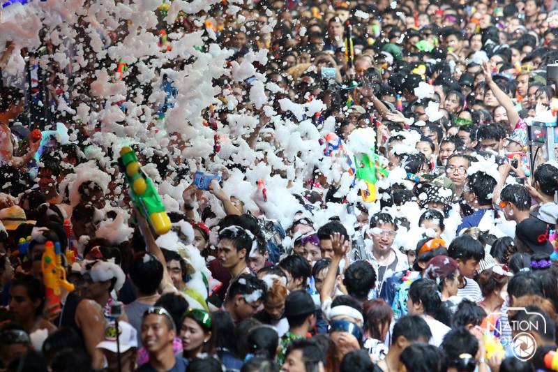 บรรยากาศ วันสงกรานต์ ทั่วประเทศไทย 2558 Songkran Festival Thailand 2015