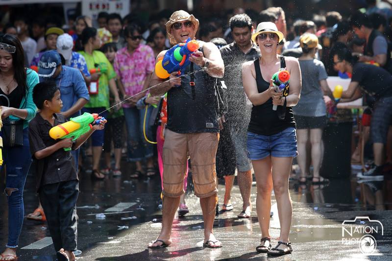 บรรยากาศ วันสงกรานต์ ทั่วประเทศไทย 2558 Songkran Festival Thailand 2015