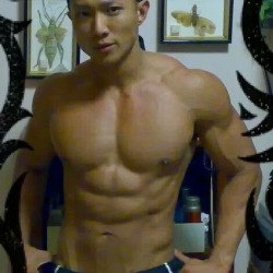 ถอดโชว์เรือนร่าง 786