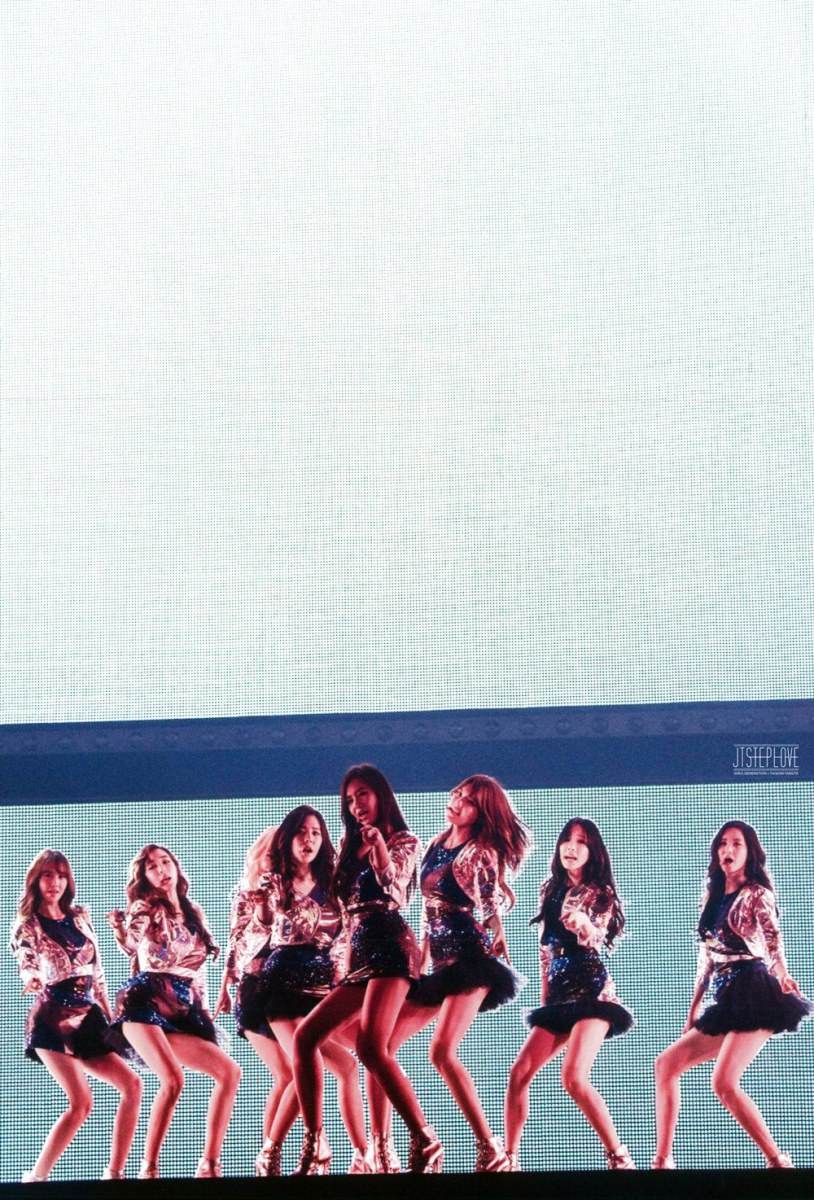 Girls' Generation The Best Live at Tokyo Dome scan