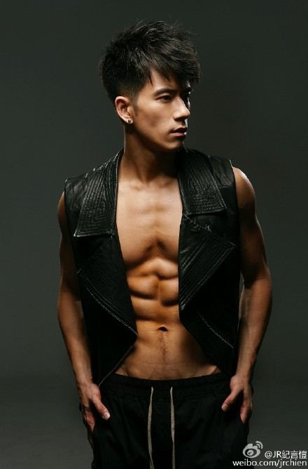 JRchien หนุ่มหล่อจากใต้หวันค่ะ