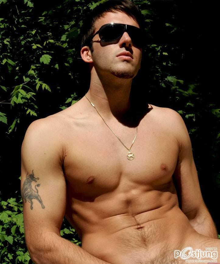 ชอบม๊วกกกกก ... คนนี้ !!