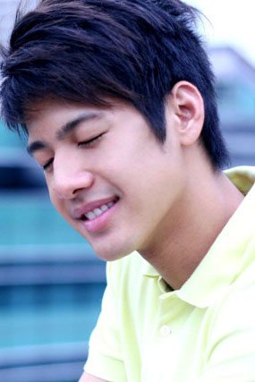 นายแบบคนนี้ หล่อดีเน่อะ ?