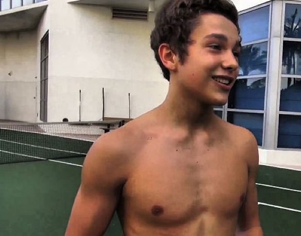 Austin Mahone หล่อน่ากินกว่าเด็กนรก JBB เลยค่ะ