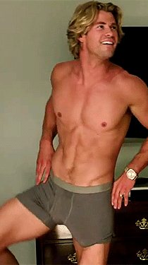 ดูเพิ่มเติมที่ https://www.facebook.com/6packstar/