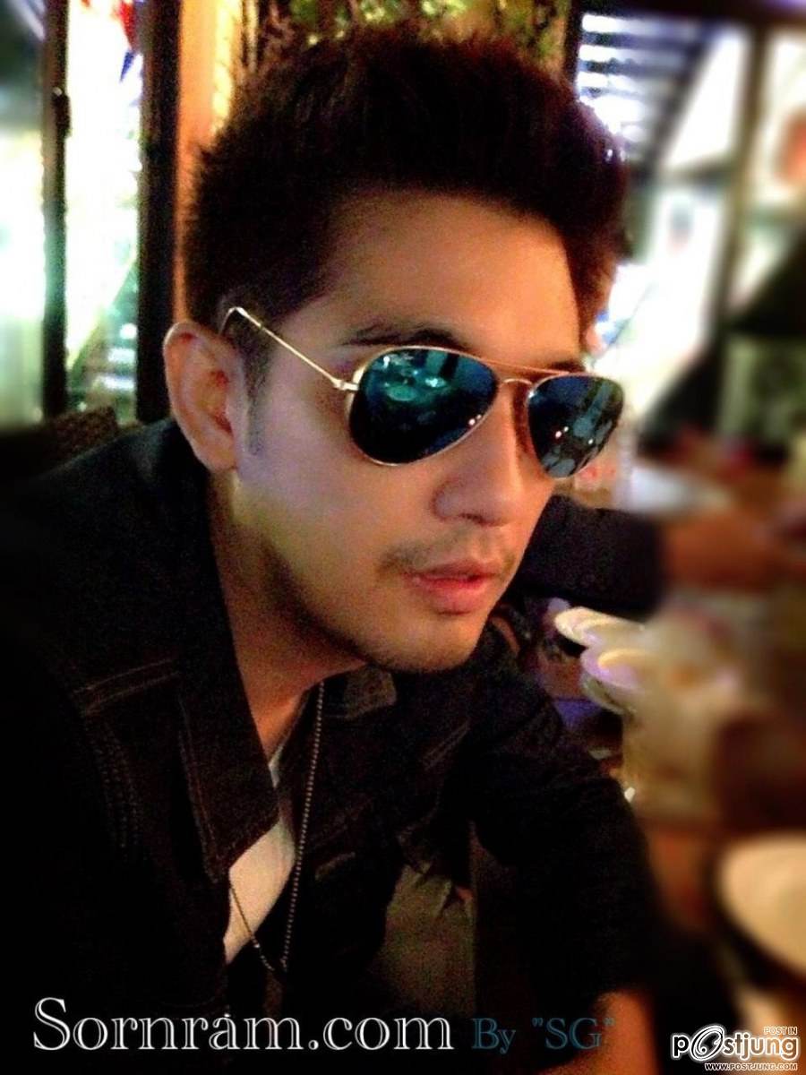 พี่หนุ่ม หล่อตลอดกาล