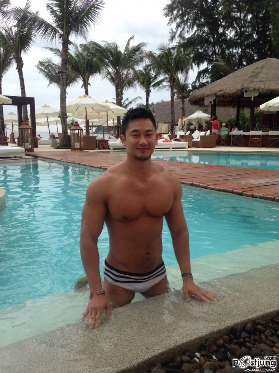 บ้า/ผช.ล่ำแน่นใส