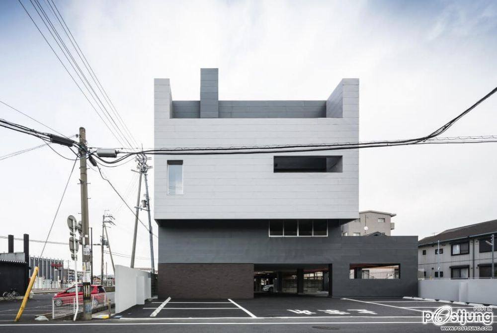 Complex by FORM / Kouichi Kimura Architects