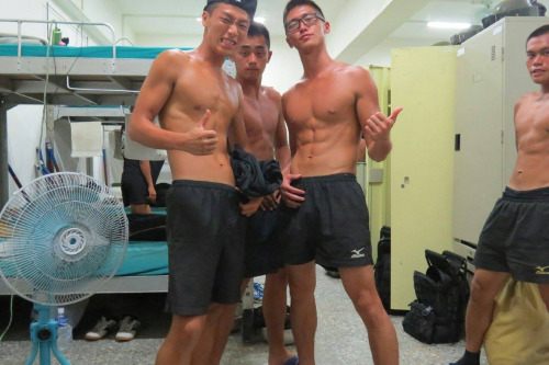 ของหวานตอนเที่ยงเพคะ