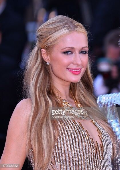 ไฮโช สาว Paris Hilton สุดเก๋ เจิ่ดจรัสในพรมแดงเมืองคานส์ ทำเอาคนตะลืงทั้งงาน