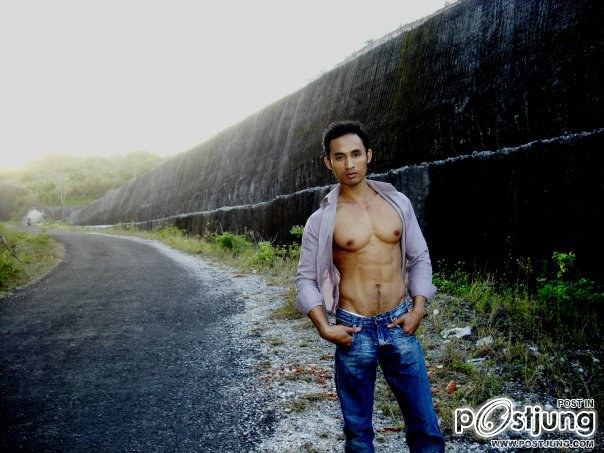 ถอดโชว์เรือนร่าง 808