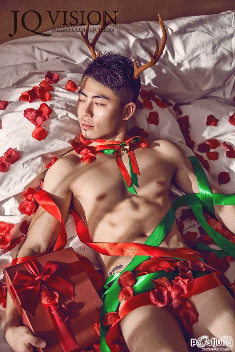 Mr. Reindeer เห็นแล้วอยากขี่กวาง