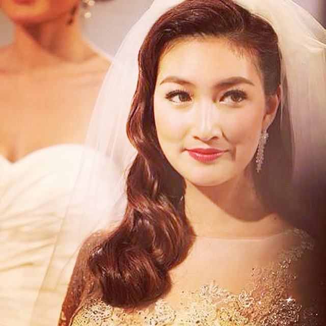 "แพนเค้ก เขมนิจ" ซุปตาร์ดีกรีนางเเบบโลกสวยสมฉายา ในงานแฟชั่นโชว์ Finale Wedding Studio 2015!!