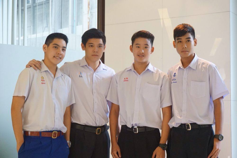 picเบื้องหลังถ่ายคอลัมน์นักเรียนของ ยงยุธ-ธนา-เอส-กี้