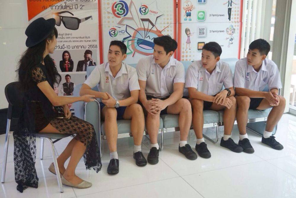 picเบื้องหลังถ่ายคอลัมน์นักเรียนของ ยงยุธ-ธนา-เอส-กี้