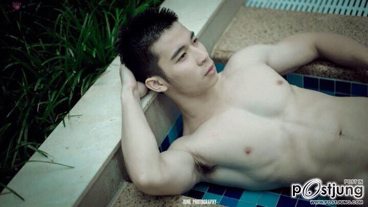 หุ่นแน่นๆ นายPhero Tran