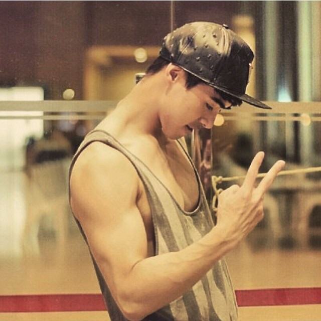 เบส อนาวิล